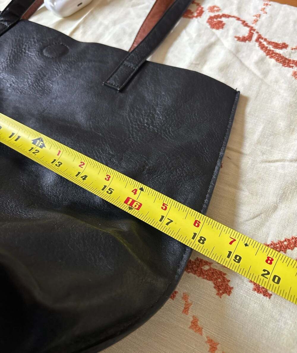 G.H. Bass & Co. Black Leather Tote Bag with Brown Interior - Picture 7 of 8